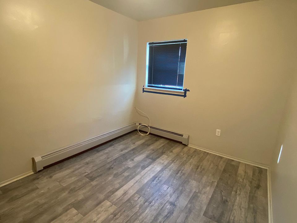 1st image of 82 Bay 35th St #1