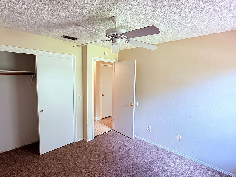 10725 Brice Ct — Photo 3