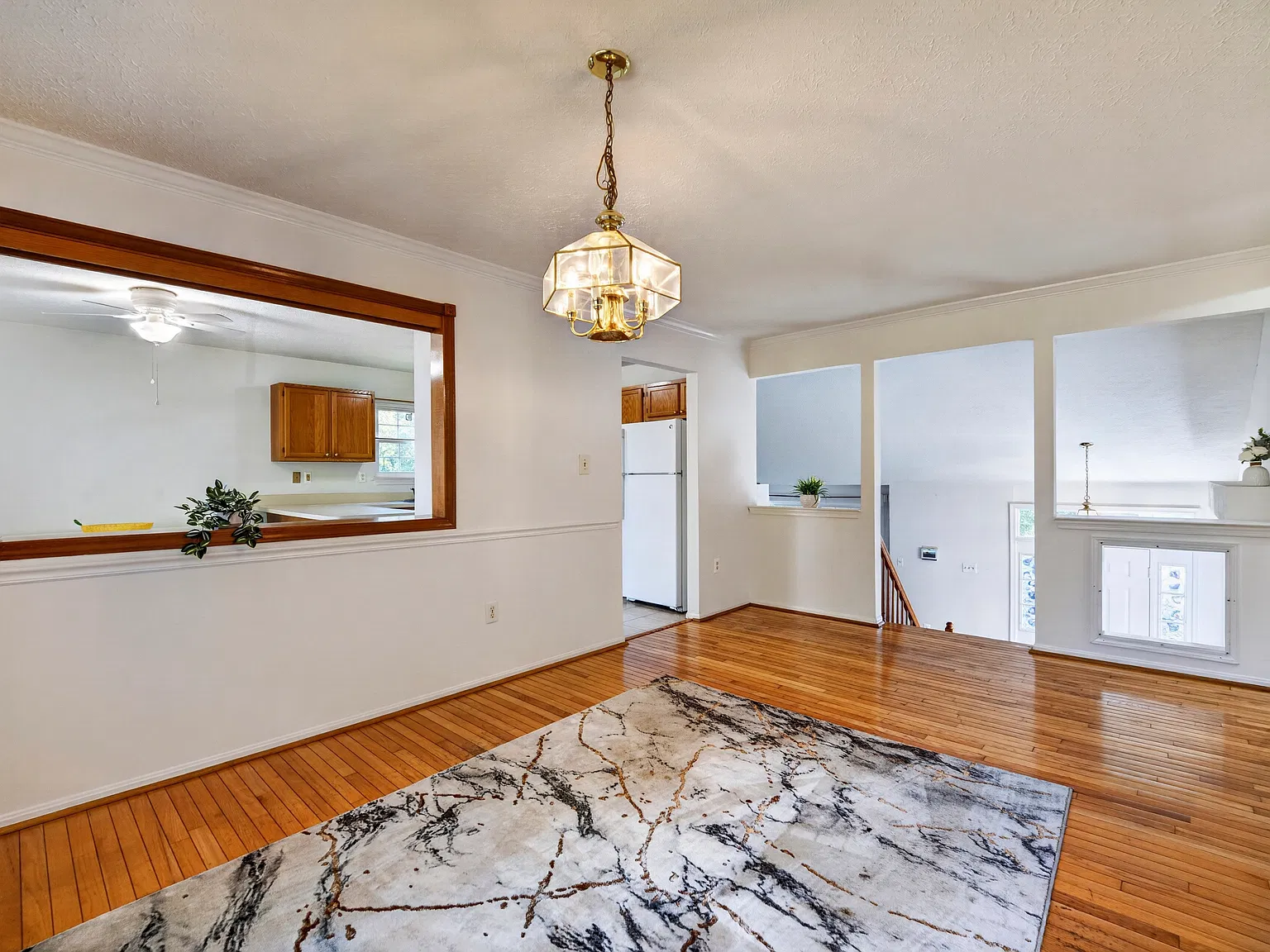 3 bed, 2228 sqft, $3,000 — Photo 4