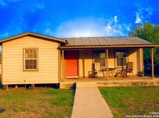 722 Poole St, Cotulla, TX 78014