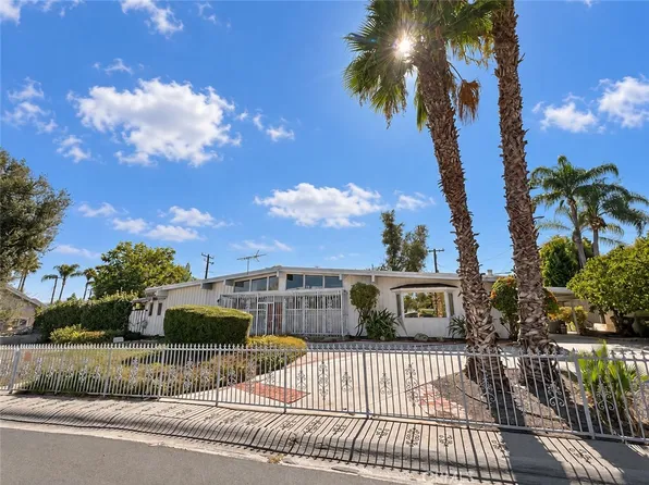 604 Park Ln, Corona, CA 92879