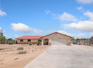 11759 Mohawk Rd, Apple Valley, CA 92308