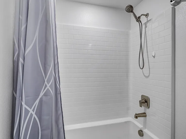 1401 Lasso Way #105 — Photo 23