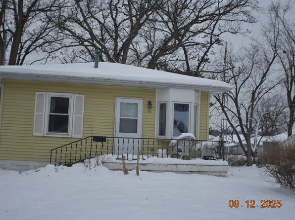 912 Hayes Ave, South Beloit, IL 61080