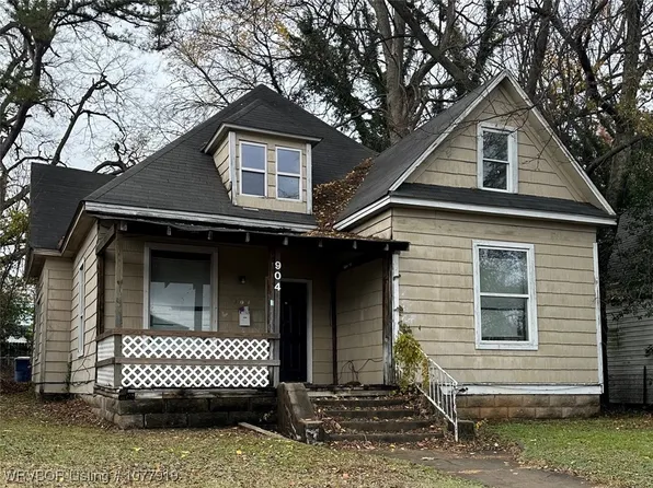 904 S 22nd St, Fort Smith, AR 72901