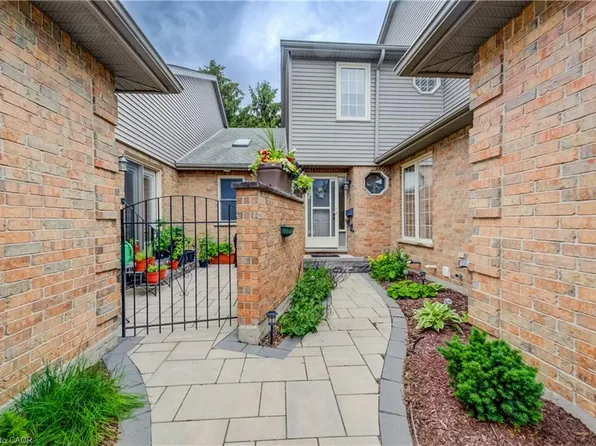 647 Lansdowne Ave #17, Woodstock, ON N4T 1K1