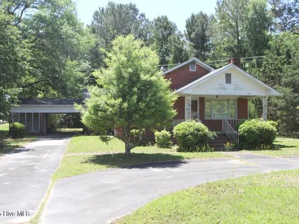 709 Quail Street, Elizabethtown, NC 28337