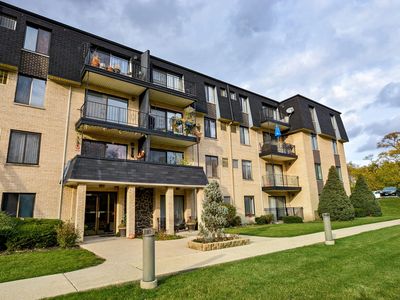 10711 5th Ave Cut Off APT 310, Countryside, IL, 60525