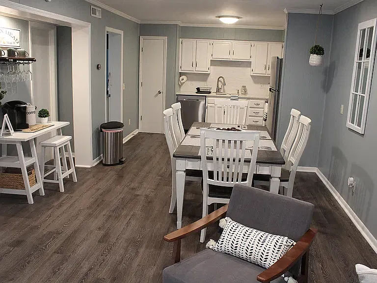 2 bed, 864 sqft, $2,200 — Photo 4