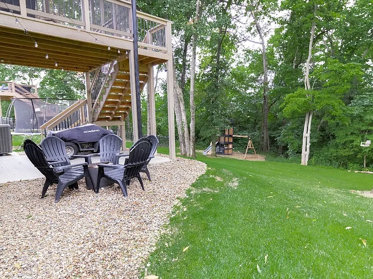 1246 Rich Blvd — Photo 36