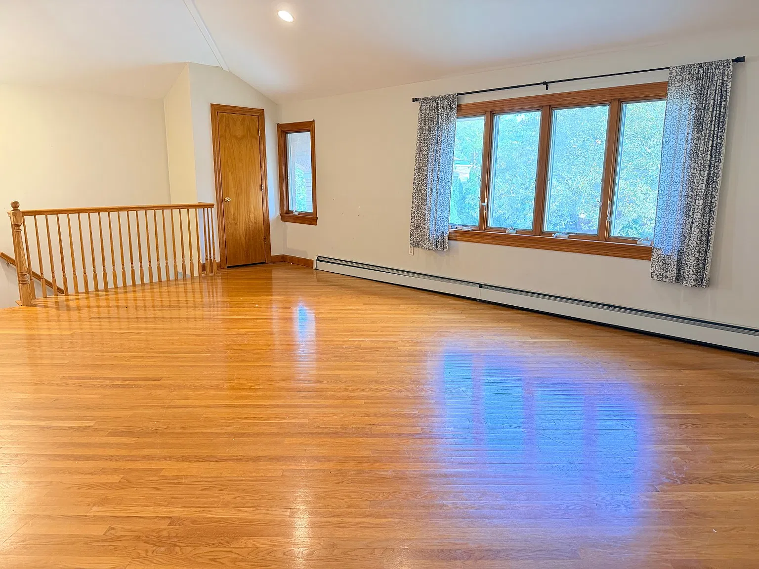 3 bed, 2.0 bath, $3,500 — Photo 2