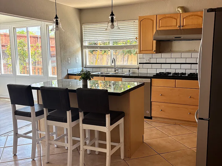 8630 Cetus Rd — Photo 2