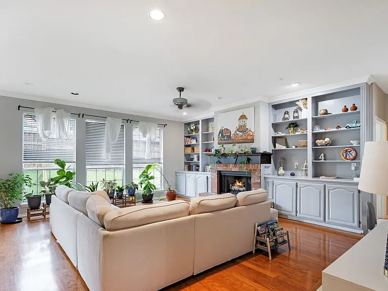 3204 Chaucer Ln — Photo 12