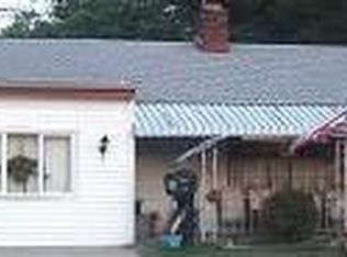 106 Border Rock Rd, Levittown, PA 19057