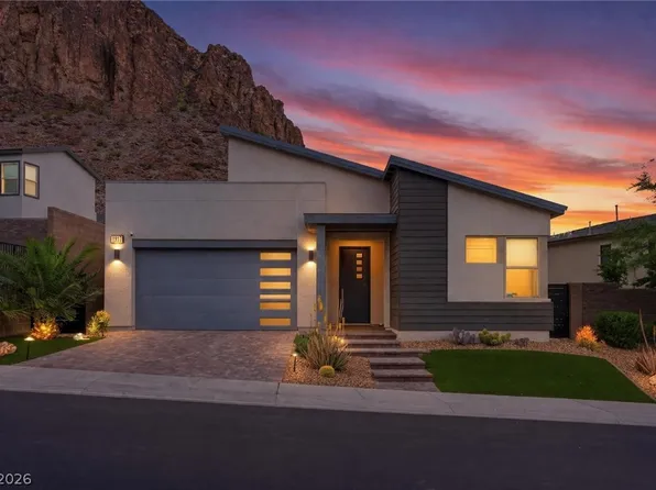 1917 Regal Bluff Dr, Henderson, NV 89052