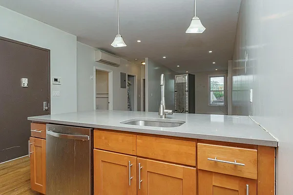 Rented by MySpaceNYC | media 4