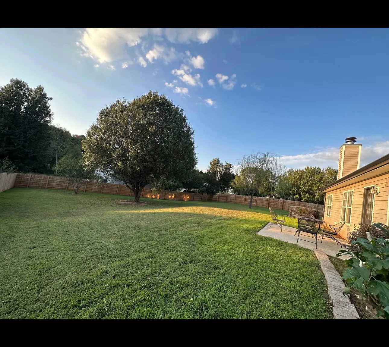 3 bed, 1458 sqft, $2,200 — Photo 3