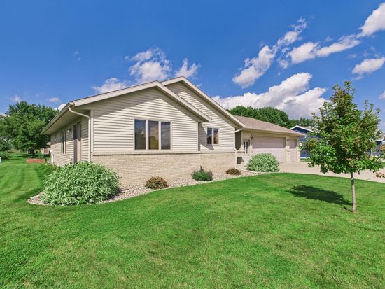 111 9th St SE, Freeport, MN 56331