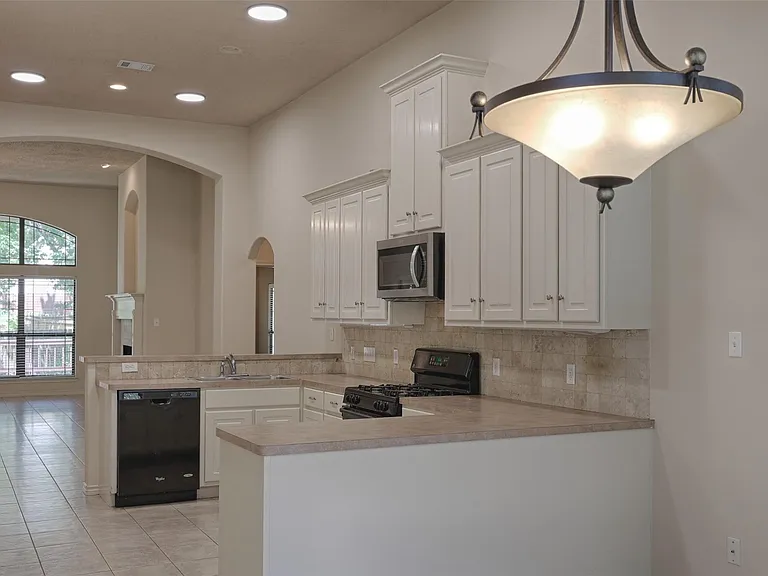 12460 Lyra Dr — Photo 16