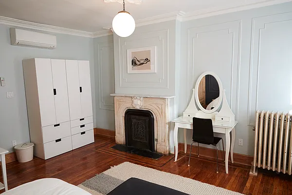 Rented by LG Fairmont Group | media 38