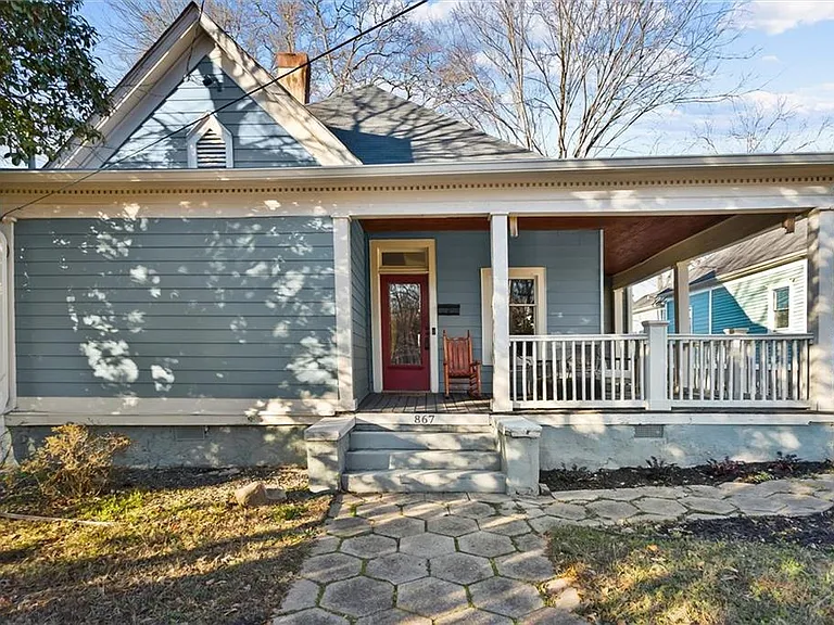 867 Beecher St SW — Photo 1
