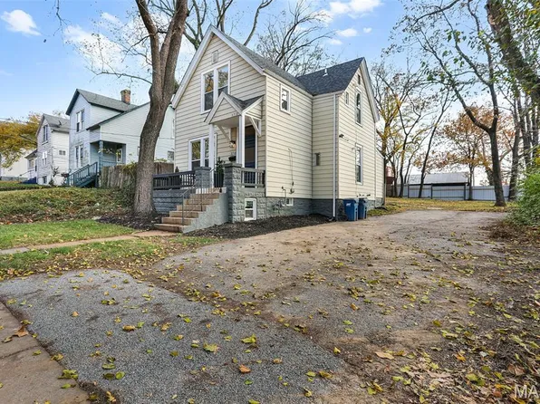 3718 Oxford Blvd, Saint Louis, MO 63143