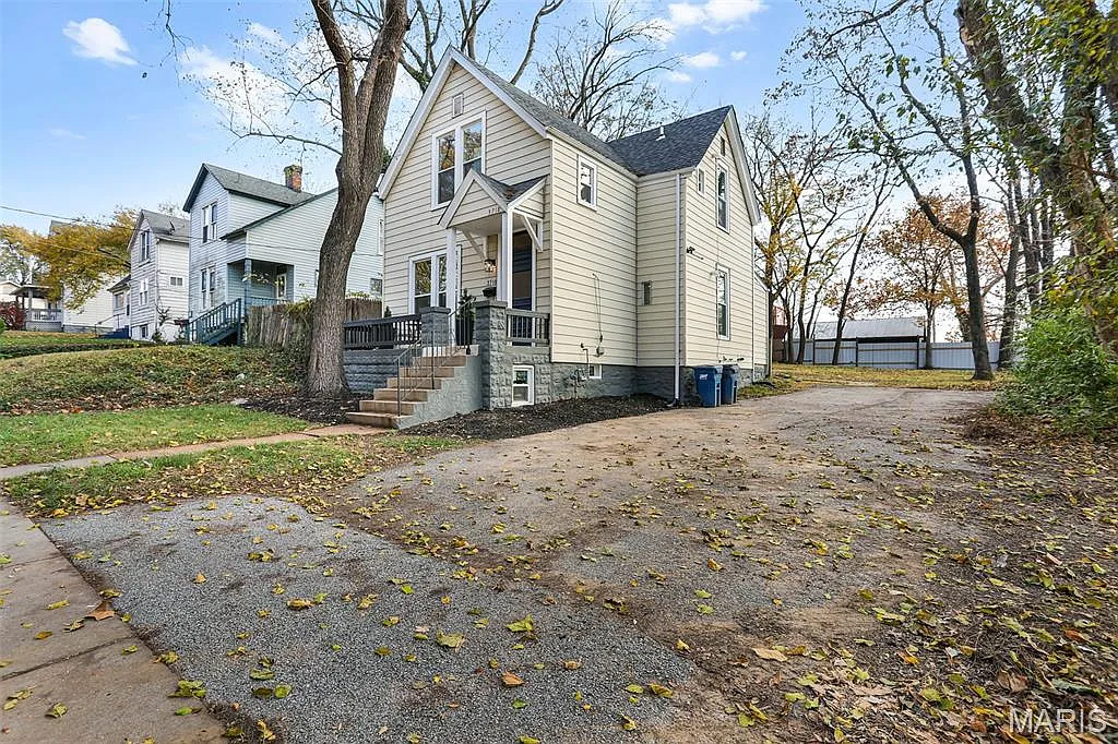3718 Oxford Blvd photo 1