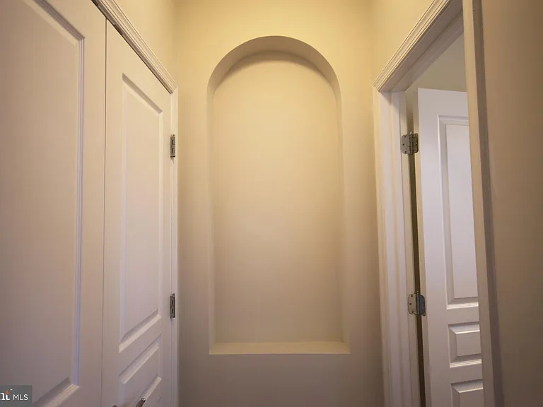 515 Ellison Dr — Photo 23
