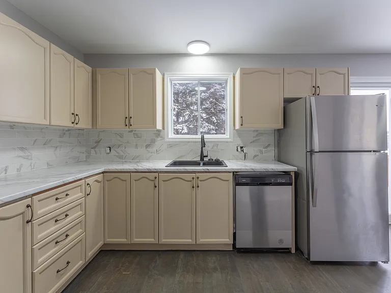 312 Waterloo Dr #1 — Photo 9