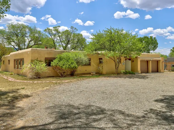 315 Theodora Street, Taos, NM 87571
