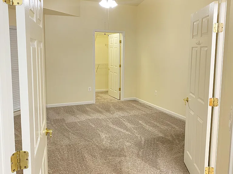597 Cawley Dr #3B — Photo 4