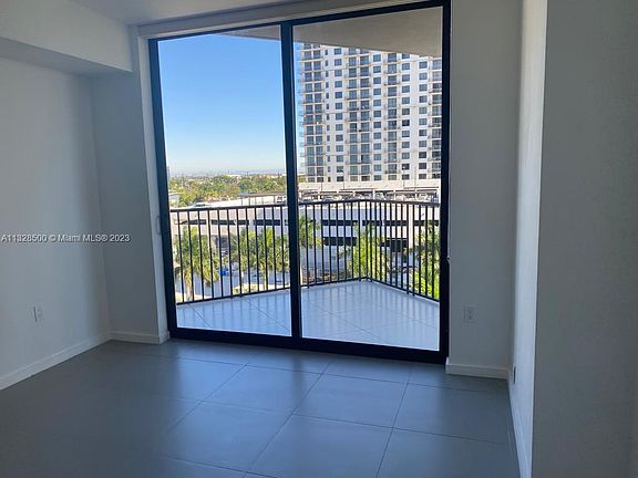 4th image of 5252 NW 85th Ave #4033