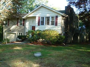 5 Lyndale St, Johnston, RI 02919