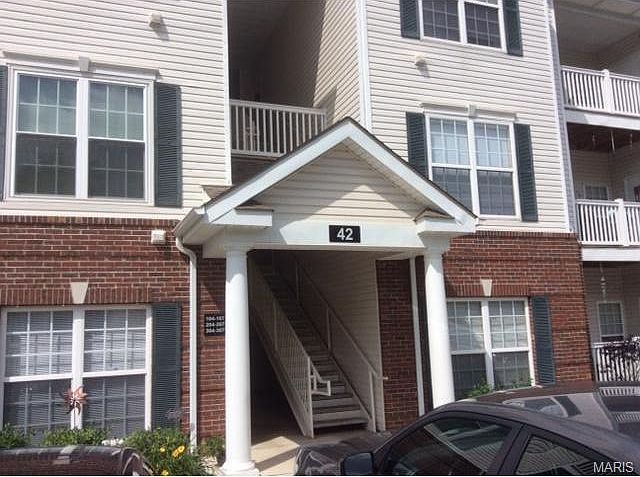 1st image of 42 Kassebaum Ln APT 107