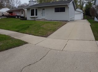 1816 2nd St NW, Rochester, MN 55901