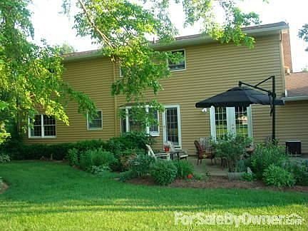 Rear Exterior
						:
						Beautiful landscaping