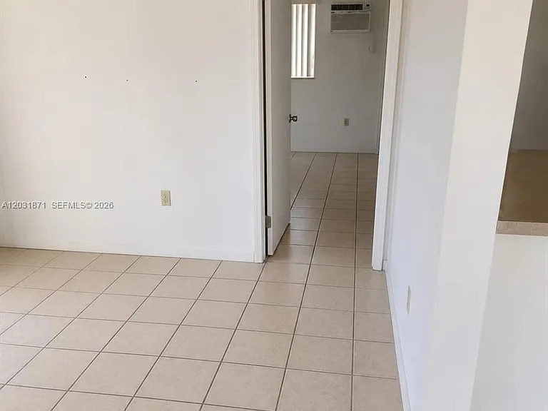 8935 SW 28th St #8935 — Photo 8