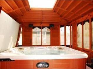 16 Chamberlain Ave, Portland, ME 04101