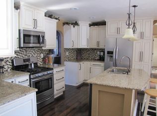 3503 W Southland Dr, Franklin, WI 53132