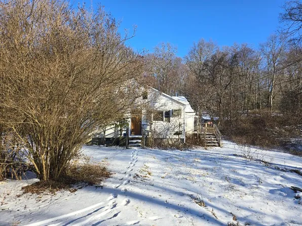 266 Oscawana Lake Road, Putnam Valley, NY 10579