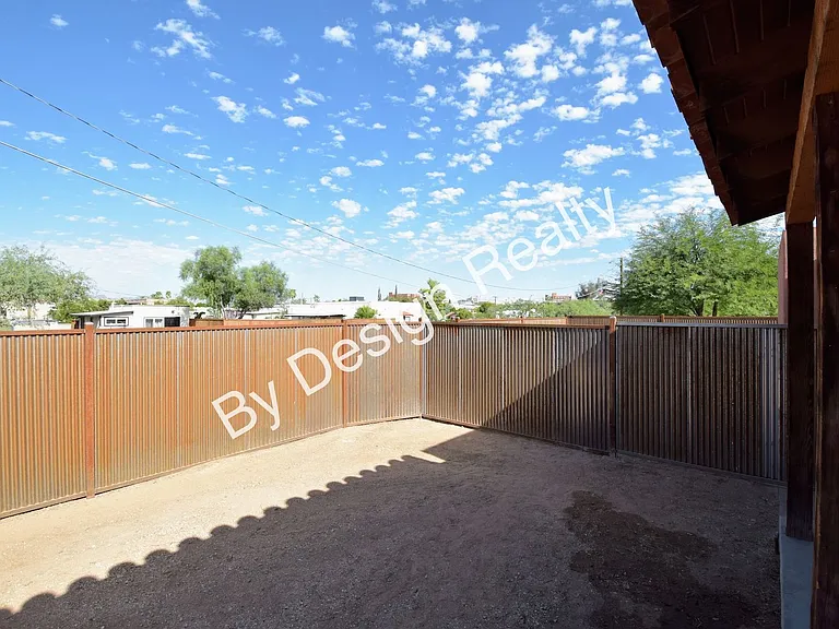 130 N Cherry Ave #2 — Photo 23