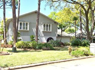818 Bel Mar St, Sugar Land, TX 77478