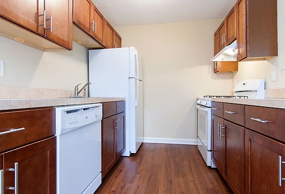 4th image of 1521 Irene St APT 106