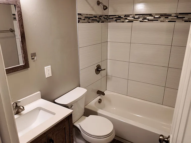 212 Peete St #23 — Photo 8