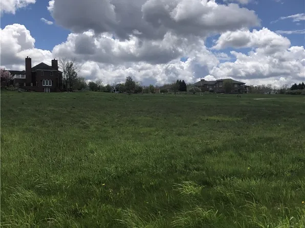 5 Grand View Trl #2, Orchard Park, NY 14127