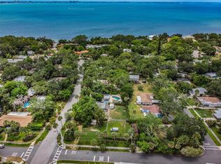 921 Tennessee Ln, Sarasota, FL 34234