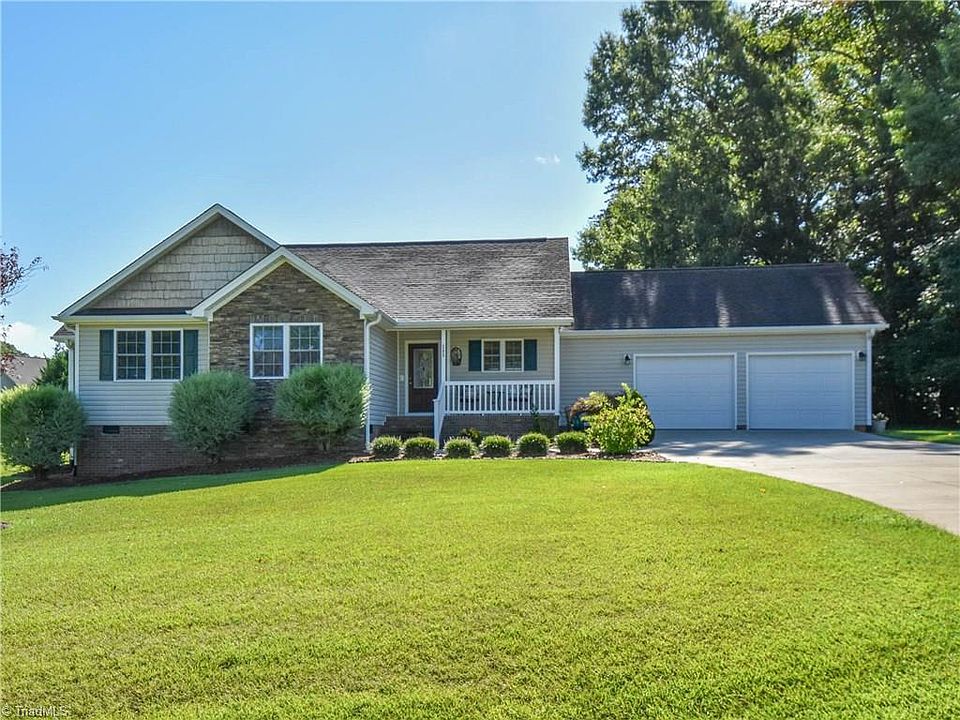 1st image of 245 Autumn Gate Dr