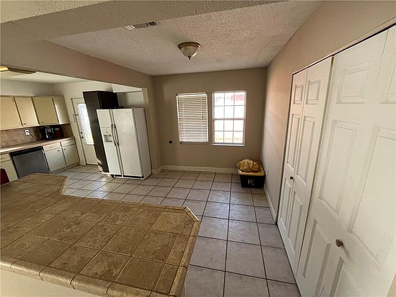 5th image of 1133 Farrington Dr