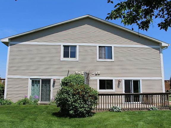 2nd image of 1512 127th Ln NE
