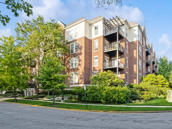 7753 Van Buren St Unit 517, Forest Park, IL 60130